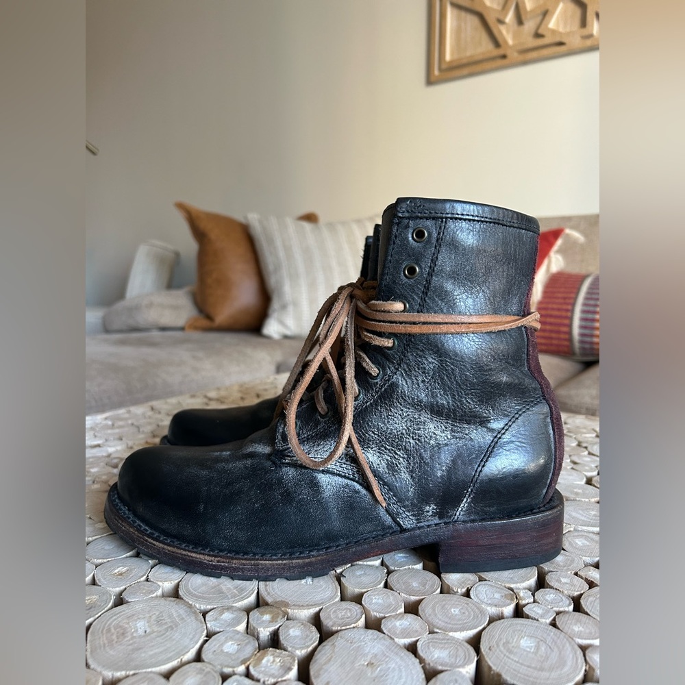 FREEBIRD BY STEVEN Chute